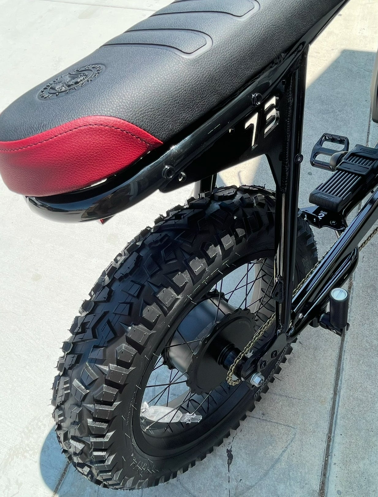 Example of ABUS Lock placements
Planning to pick up your new e-bike/e-moto from our shop location in Newport Beach?
We assemble ABUS Locks onto e-bikes per customer requests at no additional charge.
*Per customer purchase & request, we can assemble an ABUS lock onto an e-bike purchase at no additional charge.