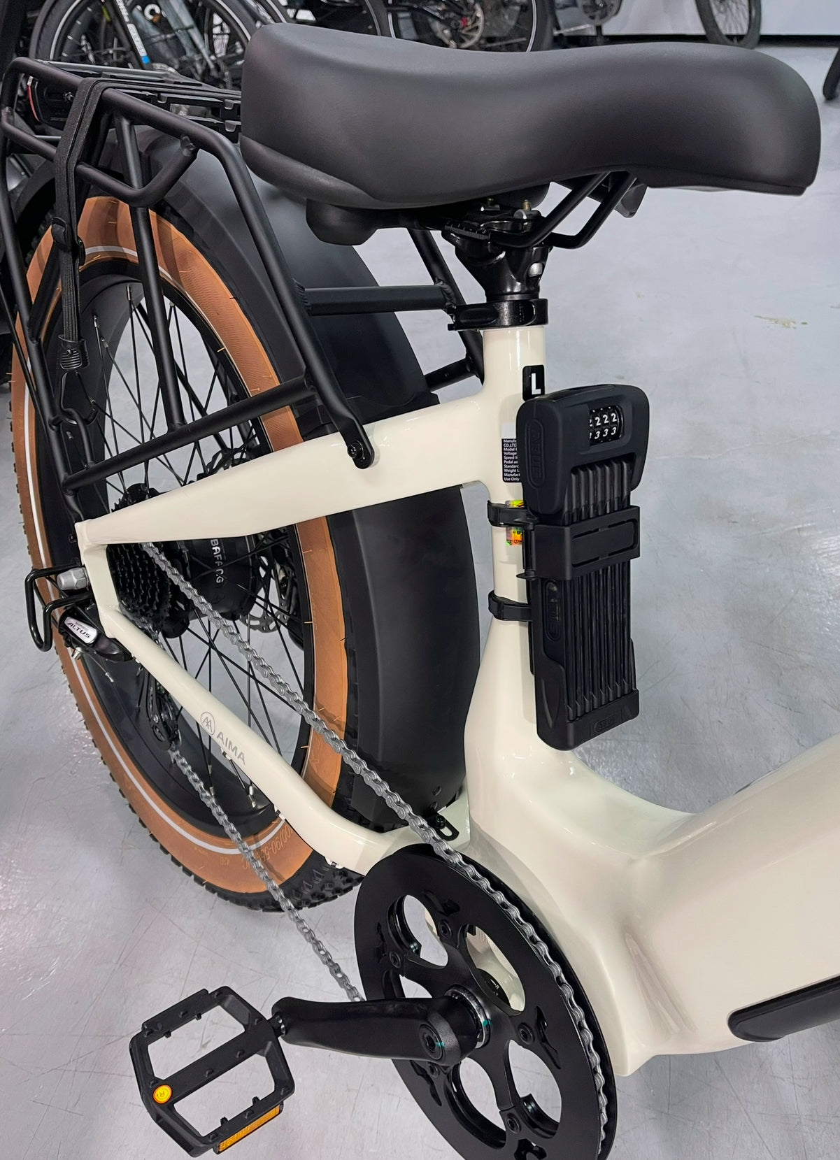 Example of ABUS Lock placements
Planning to pick up your new e-bike/e-moto from our shop location in Newport Beach?
We assemble ABUS Locks onto e-bikes per customer requests at no additional charge.
*Per customer purchase & request, we can assemble an ABUS lock onto an e-bike purchase at no additional charge.