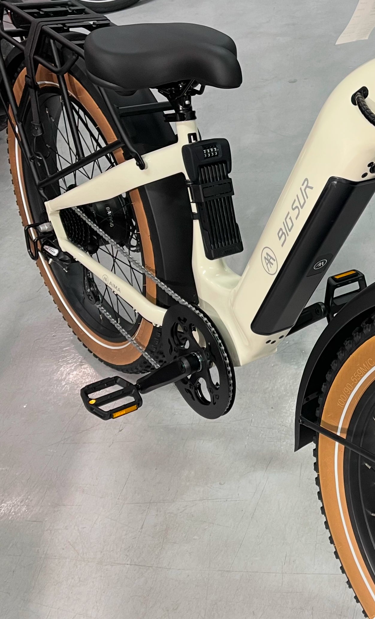 Example of ABUS Lock placements
Planning to pick up your new e-bike/e-moto from our shop location in Newport Beach?
We assemble ABUS Locks onto e-bikes per customer requests at no additional charge.
*Per customer purchase & request, we can assemble an ABUS lock onto an e-bike purchase at no additional charge.