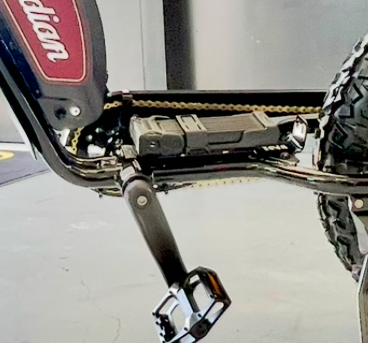 Example of ABUS Lock placements
Planning to pick up your new e-bike/e-moto from our shop location in Newport Beach?
We assemble ABUS Locks onto e-bikes per customer requests at no additional charge.
*Per customer purchase & request, we can assemble an ABUS lock onto an e-bike purchase at no additional charge.