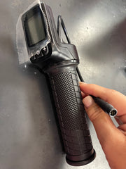 MACFOX TWIST THROTTLE WITH DISPLAY MSRP$90